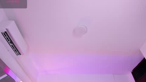 Snapshot of amaralewis chatting on 07/08/26, 01:04 AMARA online show from 07/08/26, 01:04