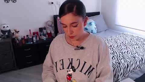 Mila  online show from 02/12/25, 04:22