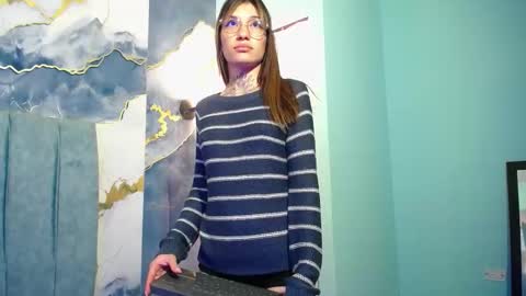 Amare Sole online show from 10/13/25, 01:55