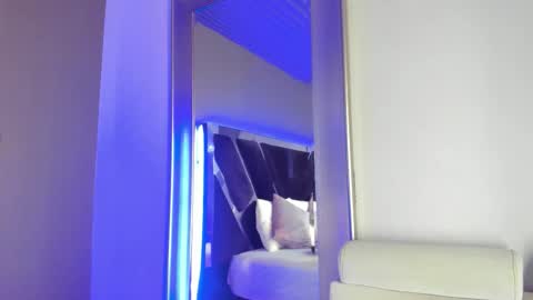 Emily online show from 02/12/26, 10:21