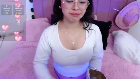 Criss online show from 12/04/25, 01:26