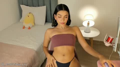  Mar  independent model  online show from 05/25/26, 08:37