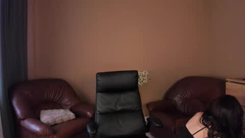 amateur_fitbabex online show from 02/06/26, 07:45