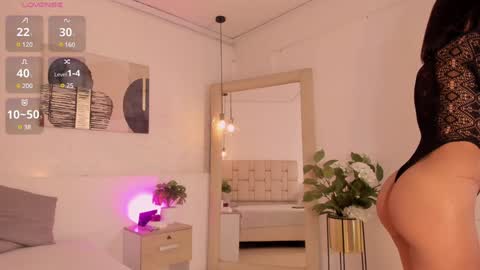 Snapshot of amatiista_12 chatting on 12/17/24, 07:59 A M A T I S T A online show from 12/17/24, 07:59