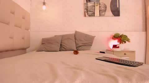 Snapshot of amatiista_12 chatting on 12/20/24, 12:08 A M A T I S T A online show from 12/20/24, 12:08