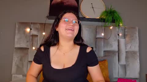 Snapshot of amatistasky__ chatting on 06/27/26, 10:31 AMATISTA online show from 06/27/26, 10:31
