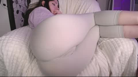 amazing_agness online show from 12/20/24, 09:54