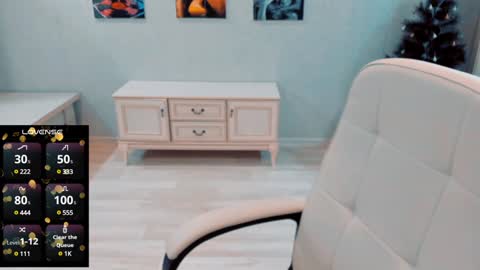 Snapshot of amazing_alina chatting on 01/19/25, 08:51 Alina online show from 01/19/25, 08:51