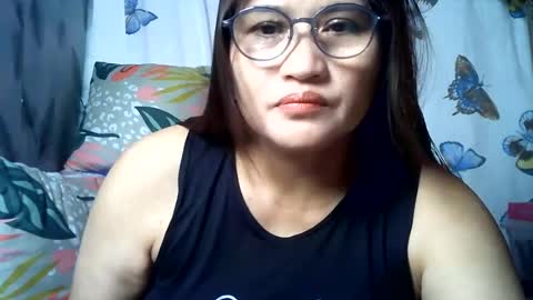 Snapshot of amazing_angel22 chatting on 06/25/26, 12:21 amazing angel online show from 06/25/26, 12:21
