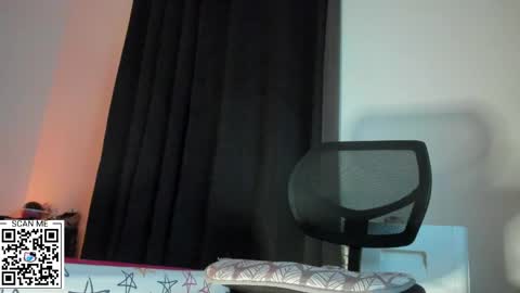 Snapshot of amazing_catalina chatting on 05/10/26, 06:40 CATALINA online show from 05/10/26, 06:40