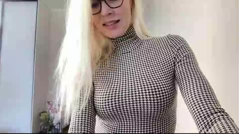 Kelly online show from 03/11/26, 07:36