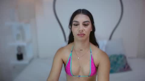 Ambar Collins online show from 04/22/26, 04:30