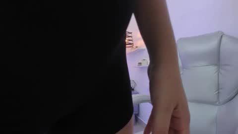 ambar_cullen online show from 11/12/25, 09:58