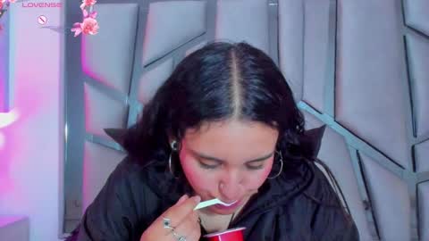   online show from 02/28/25, 11:12