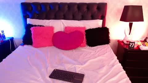 Ambar Jones online show from 02/12/25, 07:55