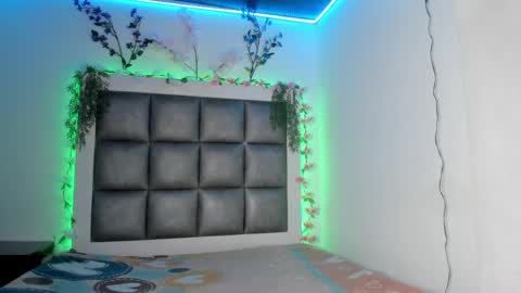 ambar_js online show from 05/20/26, 02:23