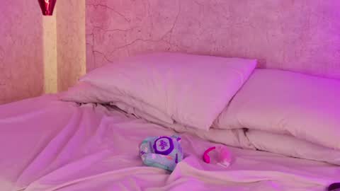 Snapshot of ambar_midnigth chatting on 07/07/26, 06:47 ambar_midnigth online show from 07/07/26, 06:47