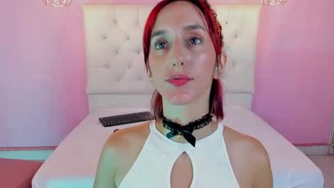 ambar_roux1 online show from 02/06/25, 02:37