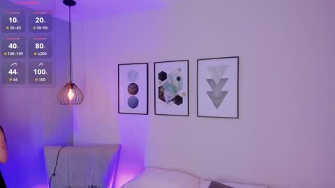 ambarevans_ online show from 10/25/25, 11:51