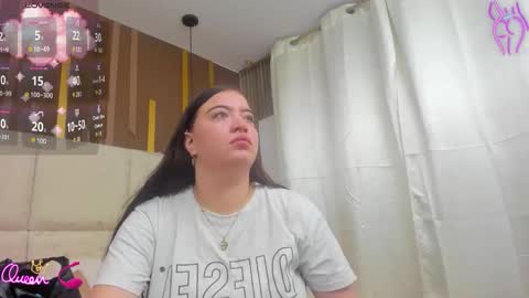Snapshot of ambargills chatting on 05/16/26, 12:59 AmbarGills online show from 05/16/26, 12:59