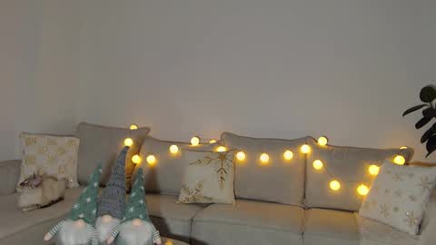 Ambar online show from 11/24/25, 11:48