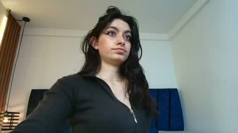 Snapshot of ambarlee_ chatting on 06/23/26, 12:03 AMBAR LEE online show from 06/23/26, 12:03