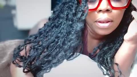 Amoya online show from 05/19/26, 05:14