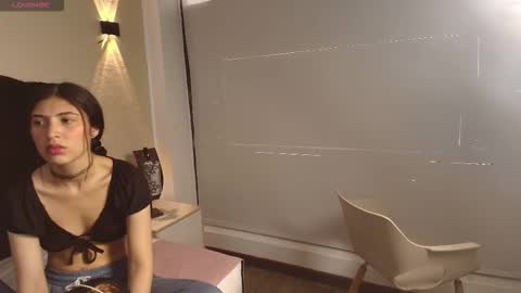 Ambar Ross online show from 09/19/25, 07:25