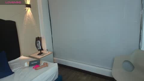 Ambar Ross online show from 09/27/25, 07:08