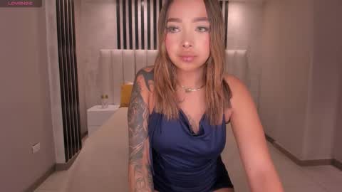 ambarowens online show from 12/15/25, 12:26