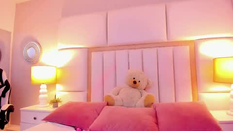 Snapshot of ambarsantany chatting on 03/07/25, 11:49 AmbarSantany  online show from 03/07/25, 11:49