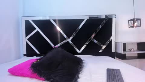   online show from 02/01/25, 03:52