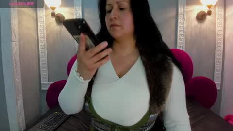   online show from 12/20/25, 09:00