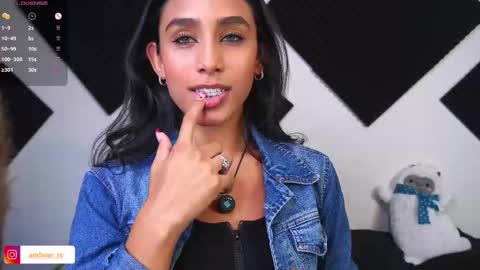 Amber online show from 10/02/25, 01:23