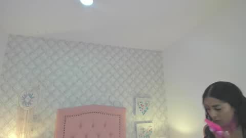 amber  ferrera online show from 02/28/26, 02:40