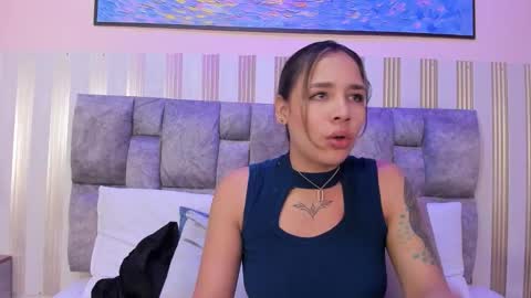 amber__moon_ online show from 01/12/26, 02:00