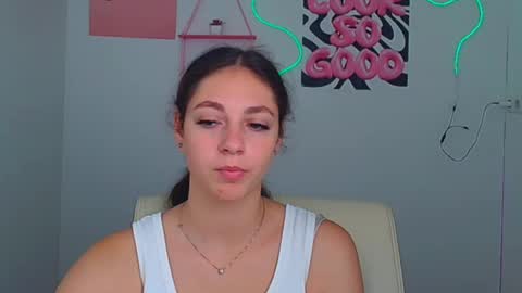 Snapshot of amber__r chatting on 07/18/26, 05:44 Amber online show from 07/18/26, 05:44