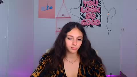 Snapshot of amber__r chatting on 07/20/26, 05:33 Amber online show from 07/20/26, 05:33