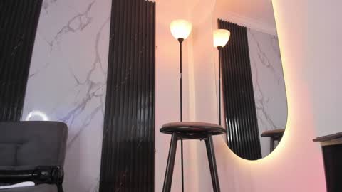 Snapshot of amber_blair chatting on 01/17/25, 08:44 amber_blair online show from 01/17/25, 08:44