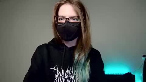 Amber non-nude model online show from 10/02/25, 09:55