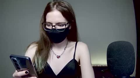 Amber non-nude model online show from 11/30/25, 04:16