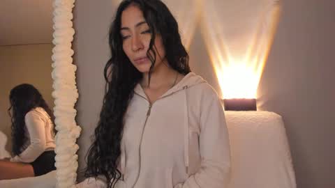 amber_curly online show from 01/08/25, 10:37