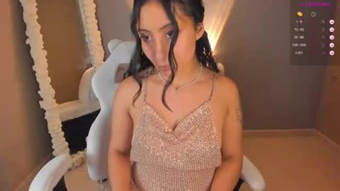 amber_curly online show from 02/07/25, 11:55