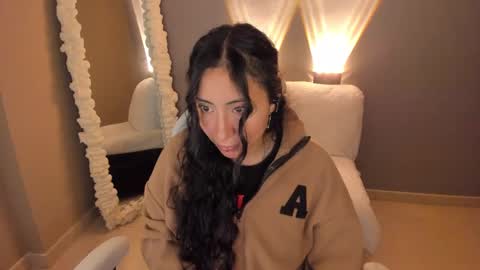 amber_curly online show from 02/27/25, 12:32