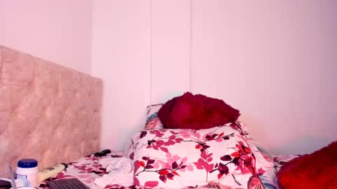 Amber Demons online show from 02/04/25, 08:38