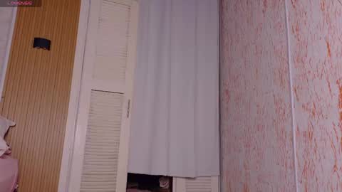 Snapshot of amber_gibsson2 chatting on 05/20/26, 11:27 Amber online show from 05/20/26, 11:27
