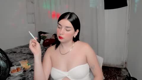 Snapshot of amber_landy1 chatting on 02/07/25, 11:13 amber online show from 02/07/25, 11:13