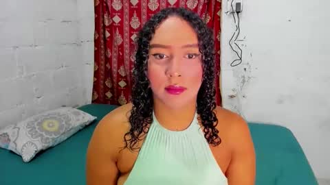 Snapshot of amber_lee20 chatting on 05/01/26, 12:04 LUISA online show from 05/01/26, 12:04