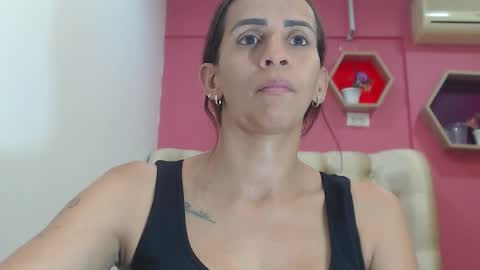 Amber Moore online show from 10/04/25, 03:54