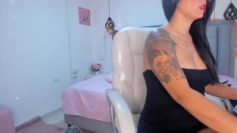 Michell  online show from 10/21/25, 01:34